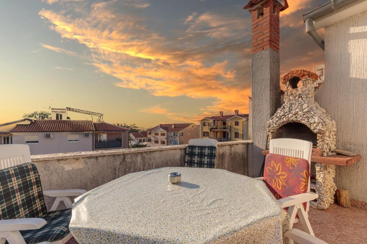 Three-bedroom Stojanovic In Apartment *
